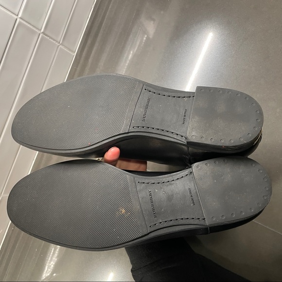 Burberry Badington Boots - Picture 7 of 7